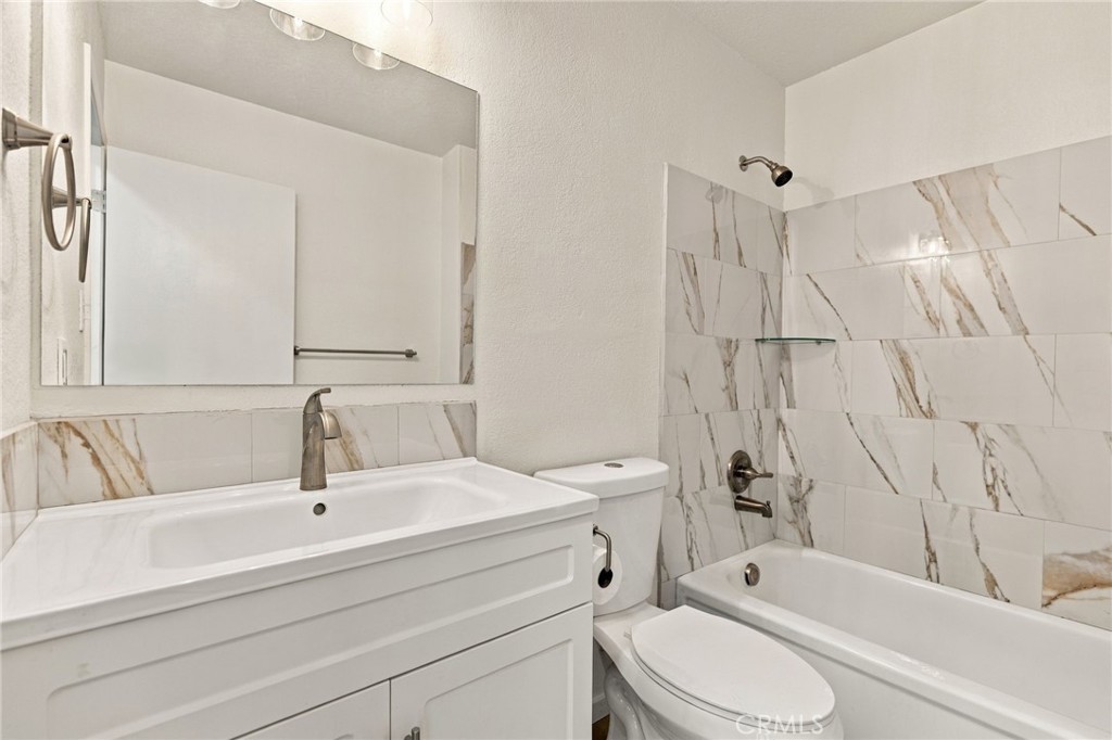 2129 Balboa, Merced, CA 95348
