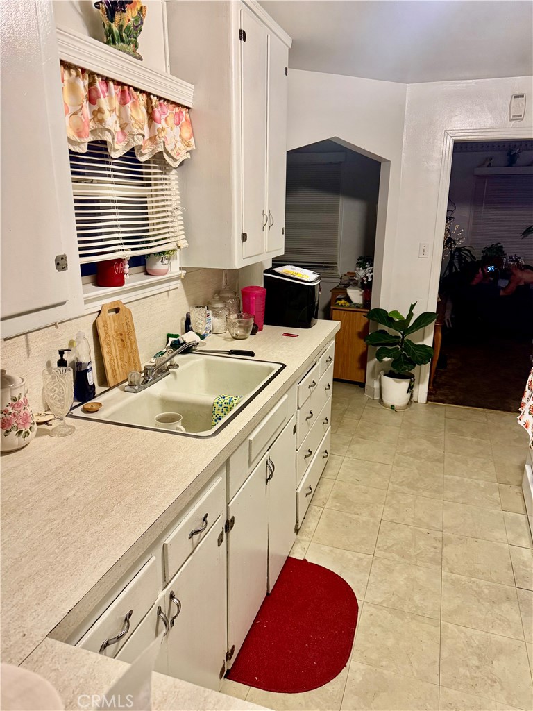 901 Elm Ave, Atwater, CA 95301