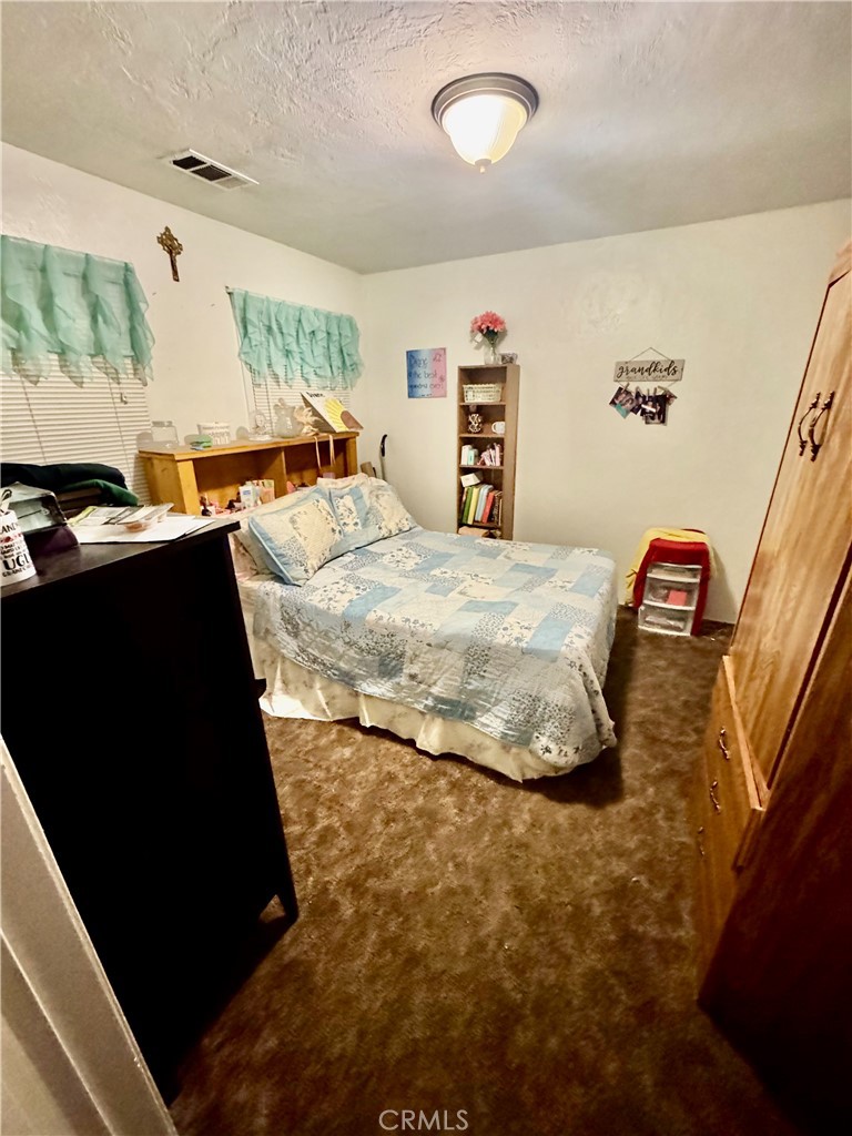 901 Elm Ave, Atwater, CA 95301