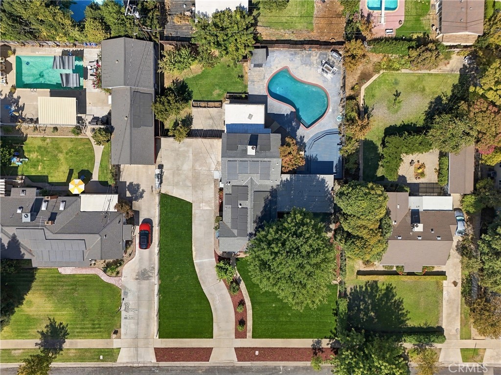 611 E 20th St, Merced, CA 95340