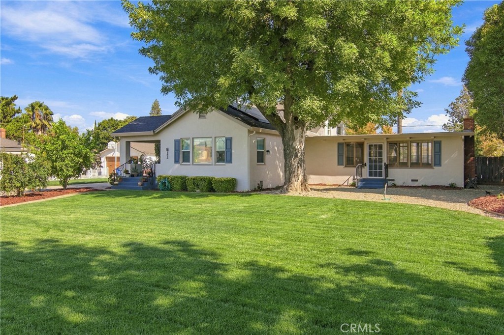 611 E 20th St, Merced, CA 95340