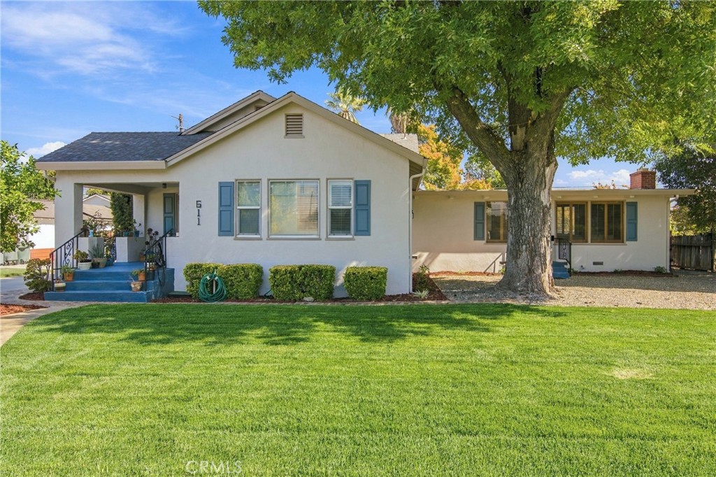 611 E 20th St, Merced, CA 95340