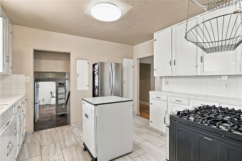 611 E 20th St, Merced, CA 95340