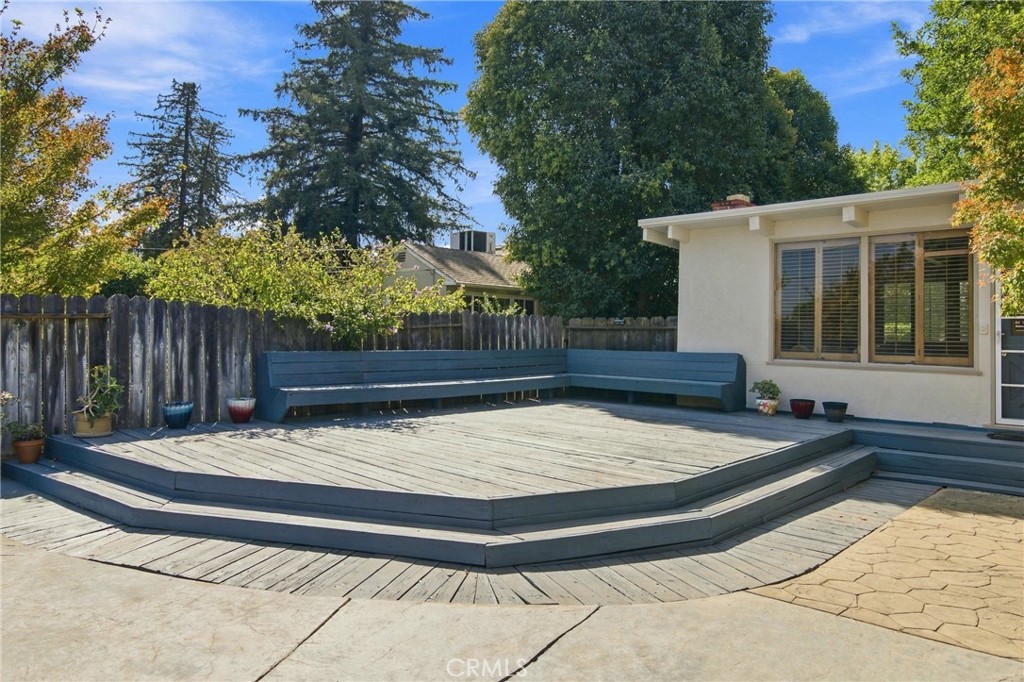 611 E 20th St, Merced, CA 95340