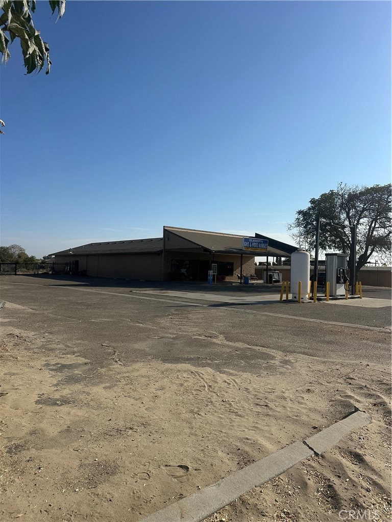 3126 W Elkhorn, Caruthers, CA 93609