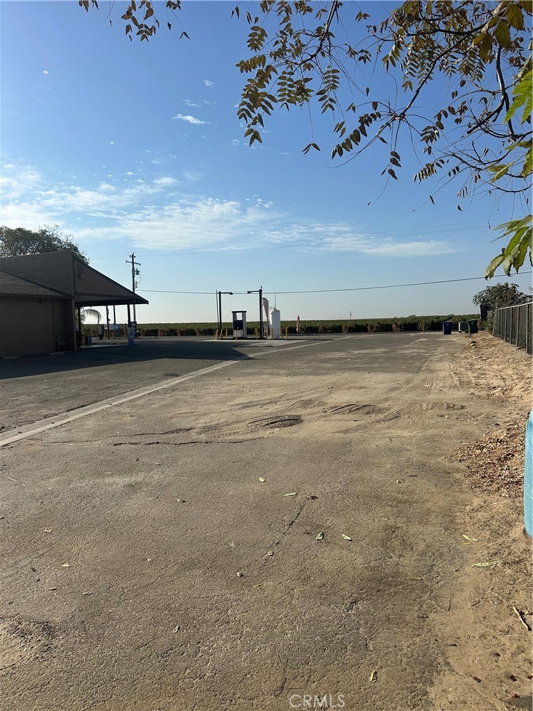 3126 W Elkhorn, Caruthers, CA 93609