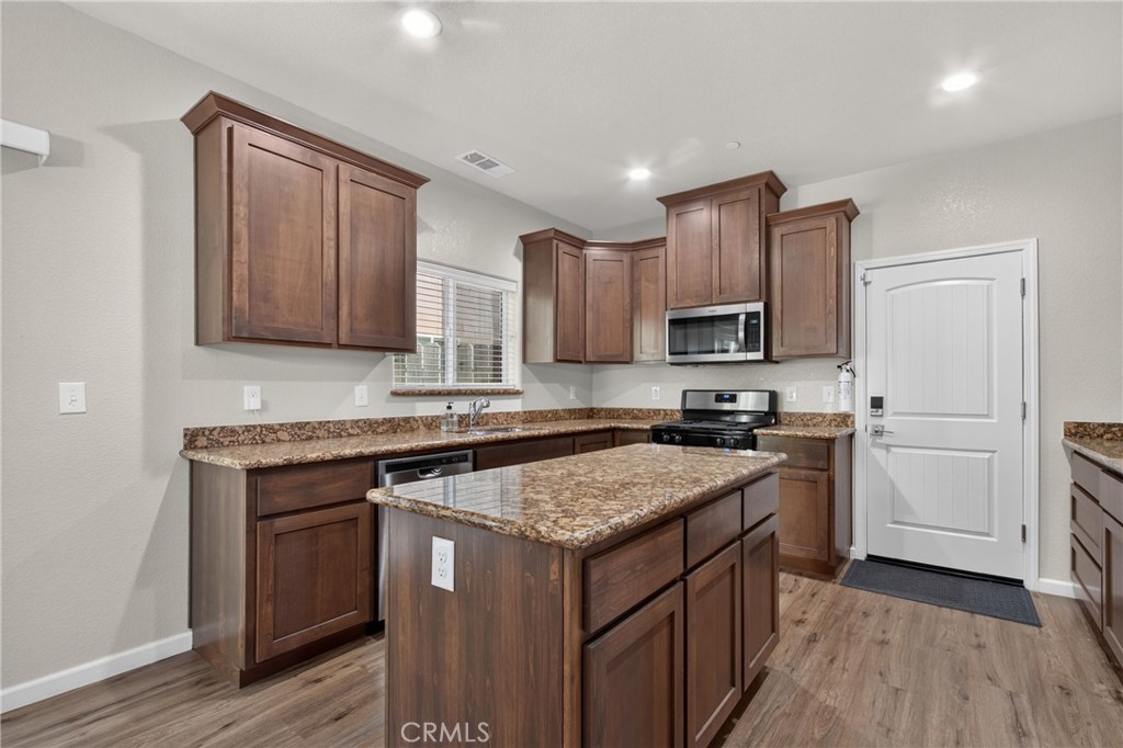 1338 Hermosa, Merced, CA 95348