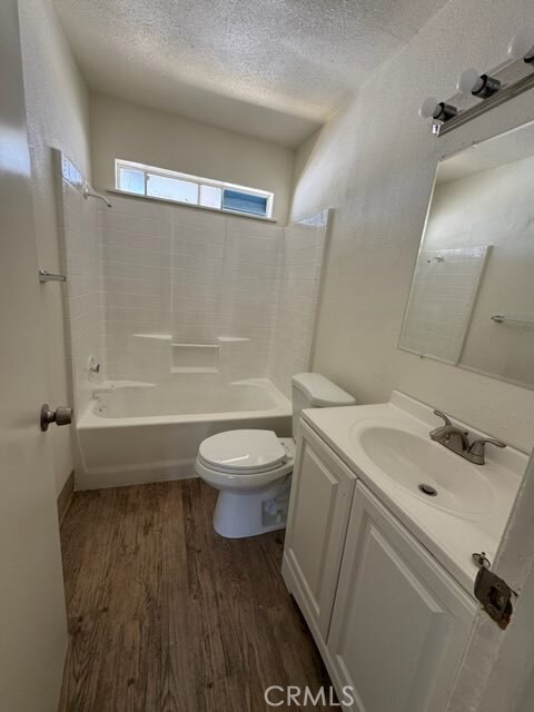 940 K, Merced, CA 95341