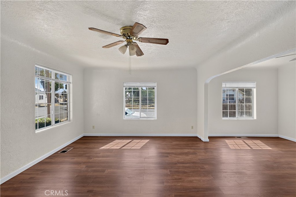 91 6th, Gustine, CA 95322