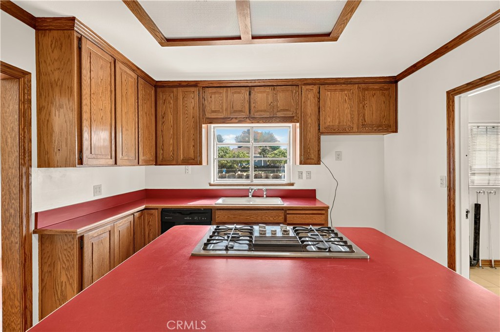 91 6th, Gustine, CA 95322