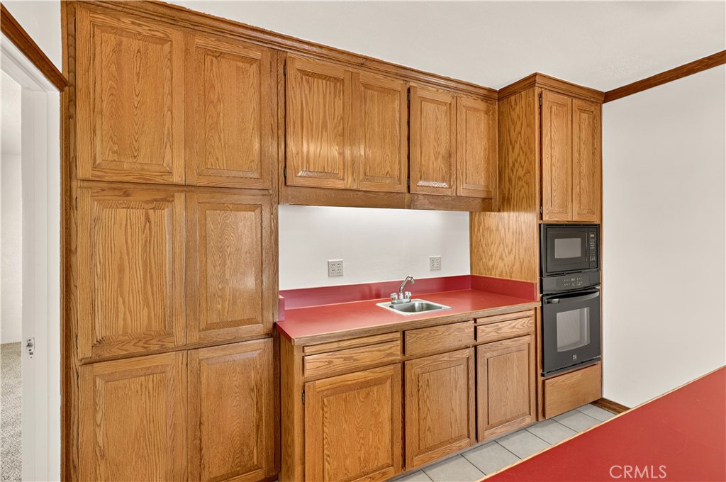 91 6th, Gustine, CA 95322