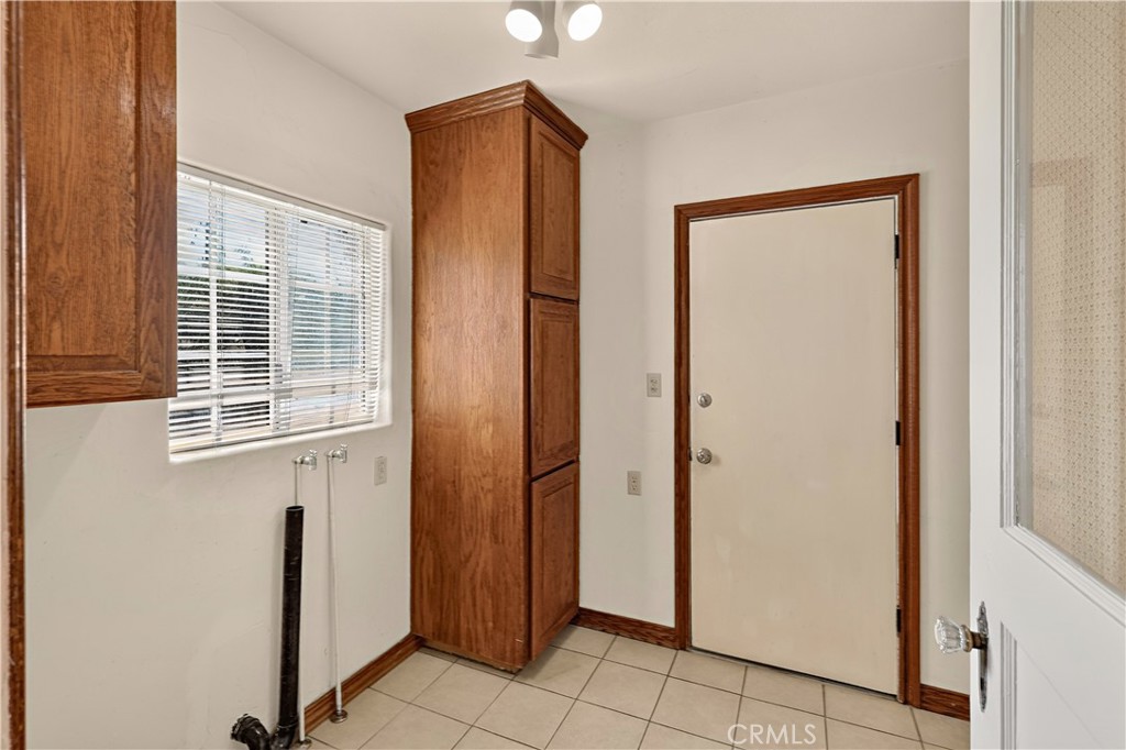 91 6th, Gustine, CA 95322