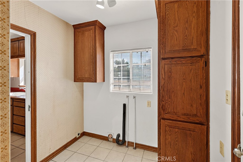 91 6th, Gustine, CA 95322