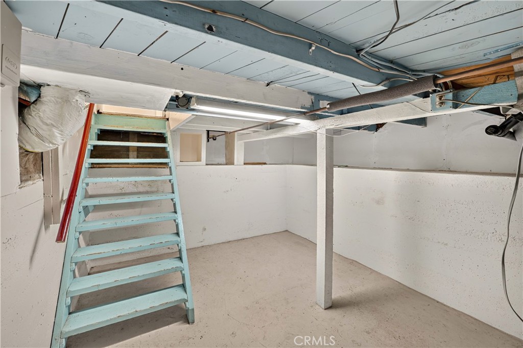 91 6th, Gustine, CA 95322