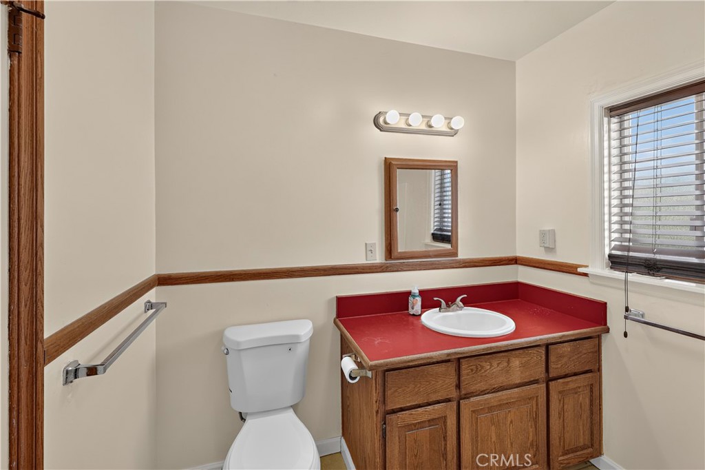 91 6th, Gustine, CA 95322