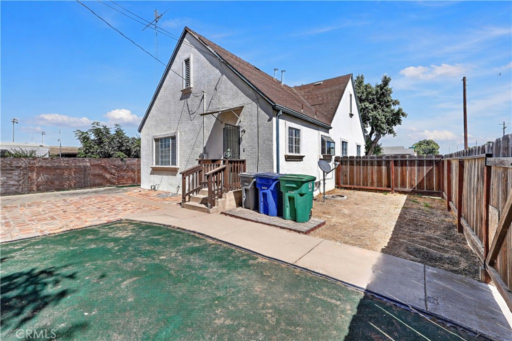 91 6th, Gustine, CA 95322