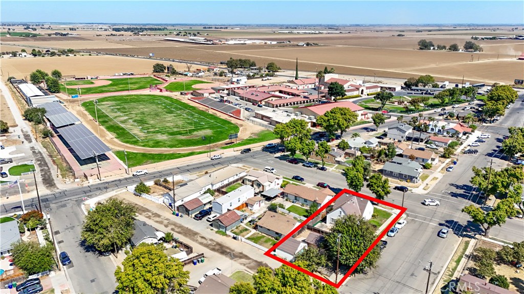 91 6th, Gustine, CA 95322