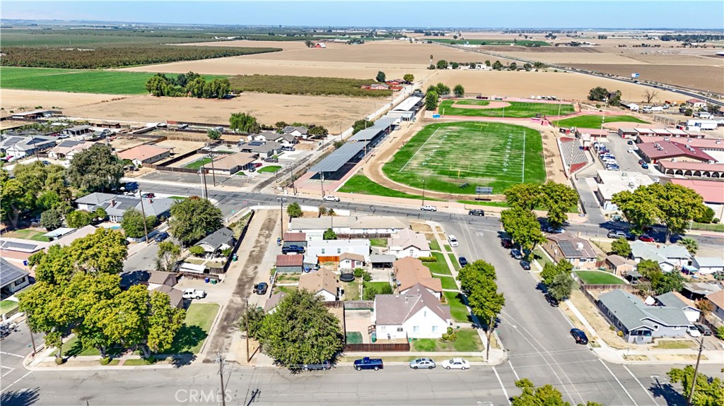 91 6th, Gustine, CA 95322