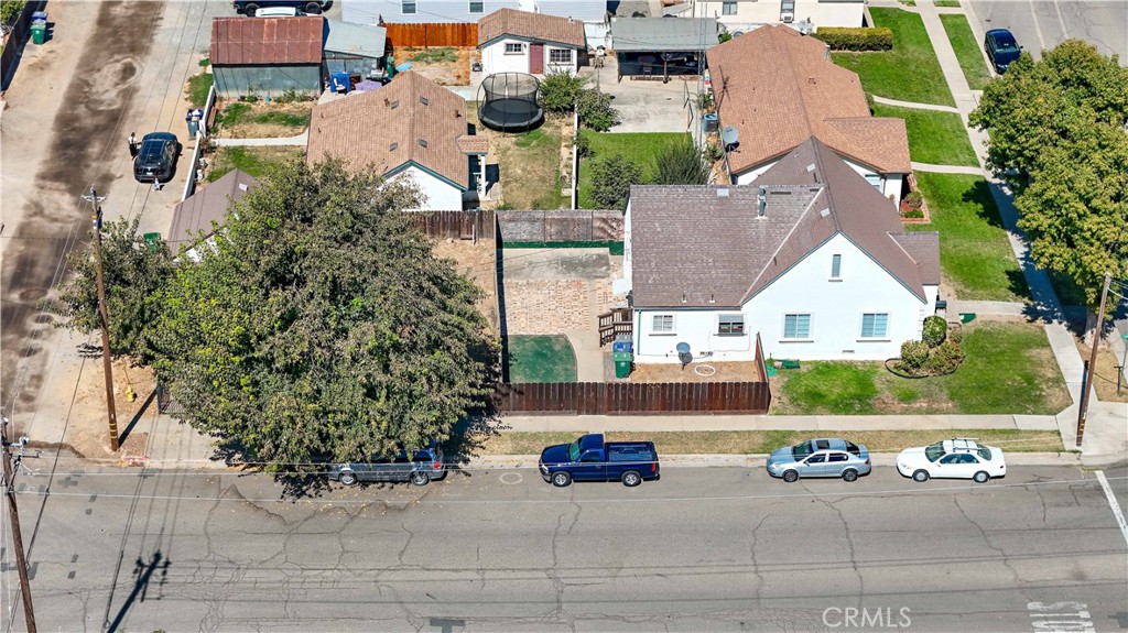 91 6th, Gustine, CA 95322