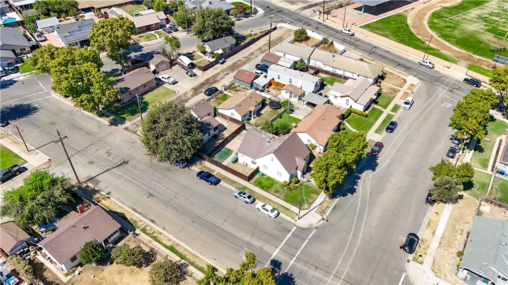91 6th, Gustine, CA 95322