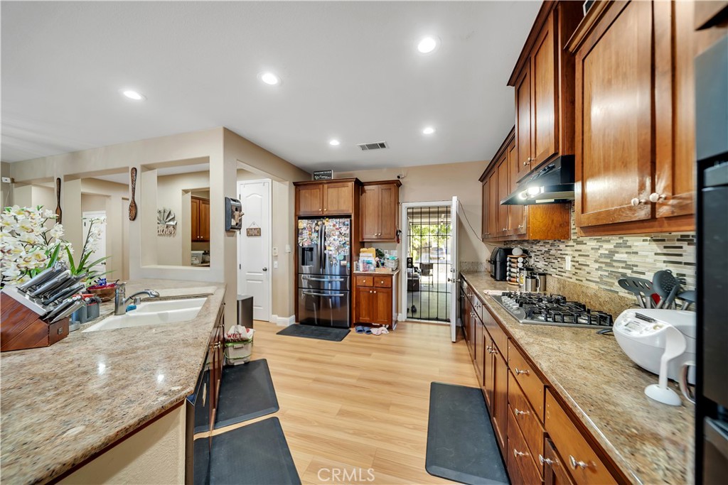 1289 Lurs Ct, Merced, CA 95348