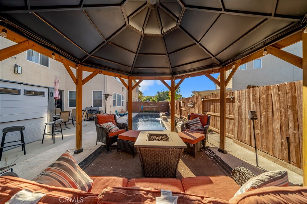 1289 Lurs Ct, Merced, CA 95348