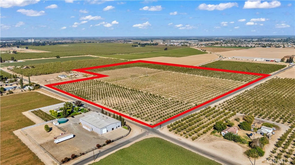 14806 Peach Ave, Livingston, CA 95334
