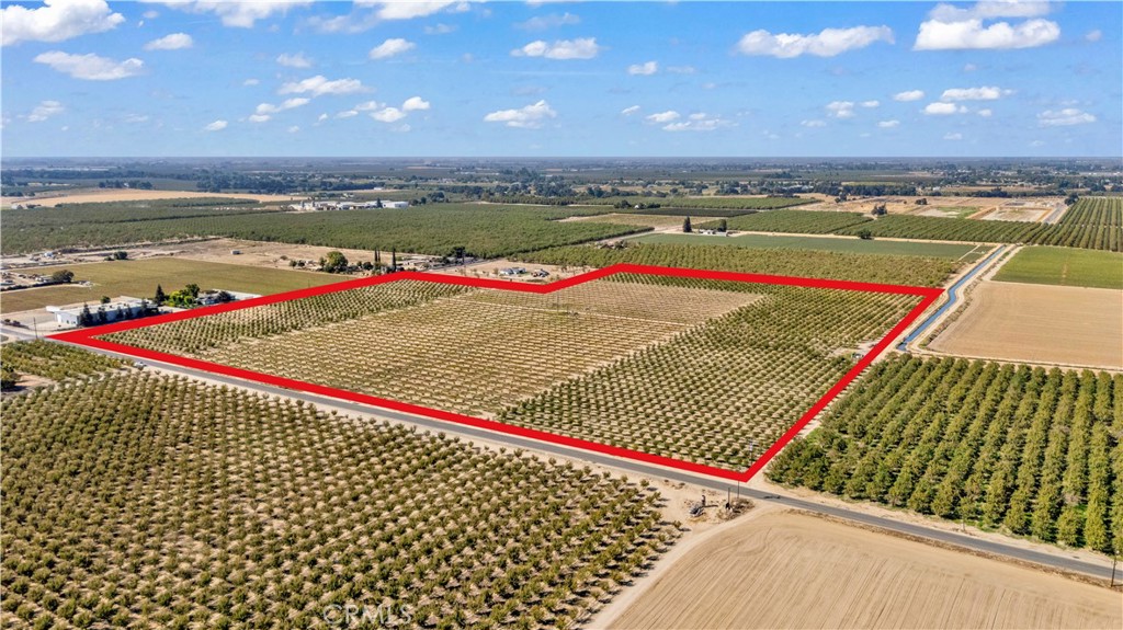 14806 Peach Ave, Livingston, CA 95334