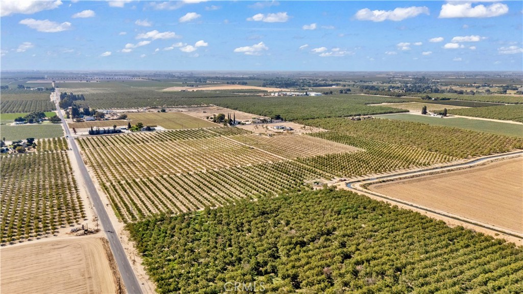 14806 Peach Ave, Livingston, CA 95334