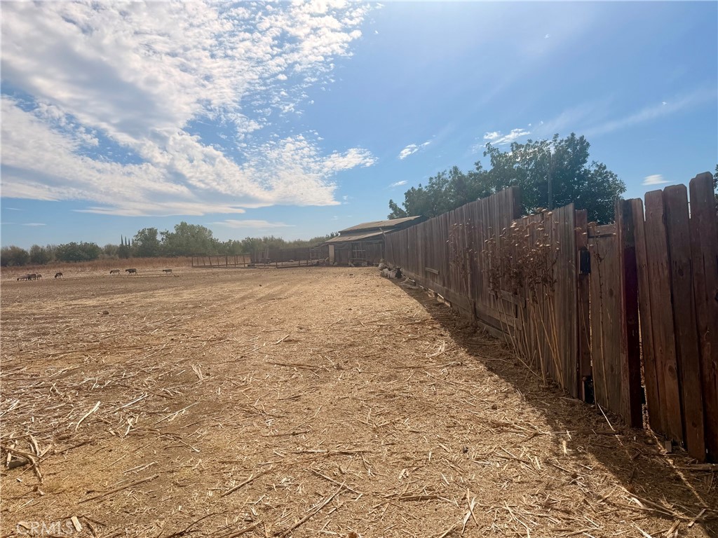 629 Santa Fe, Le Grand, CA 95333