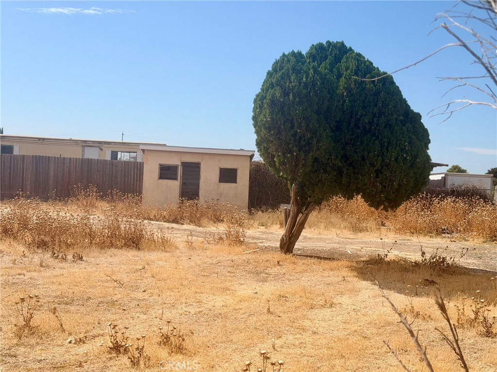 629 Santa Fe, Le Grand, CA 95333