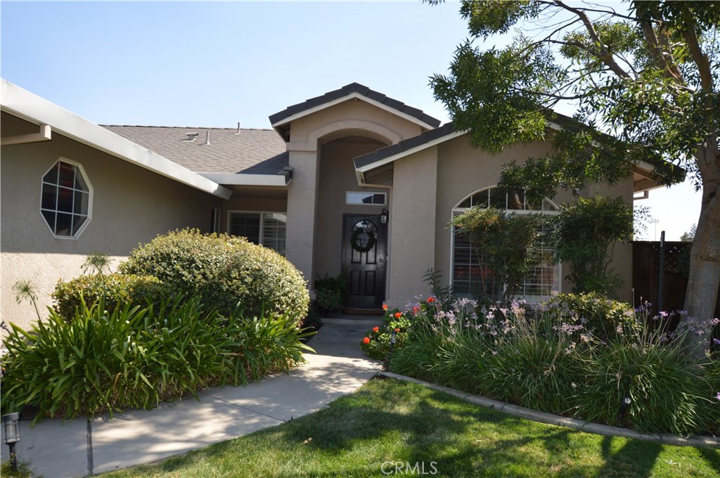 384 E Manzanita Dr, Atwater, CA 95301