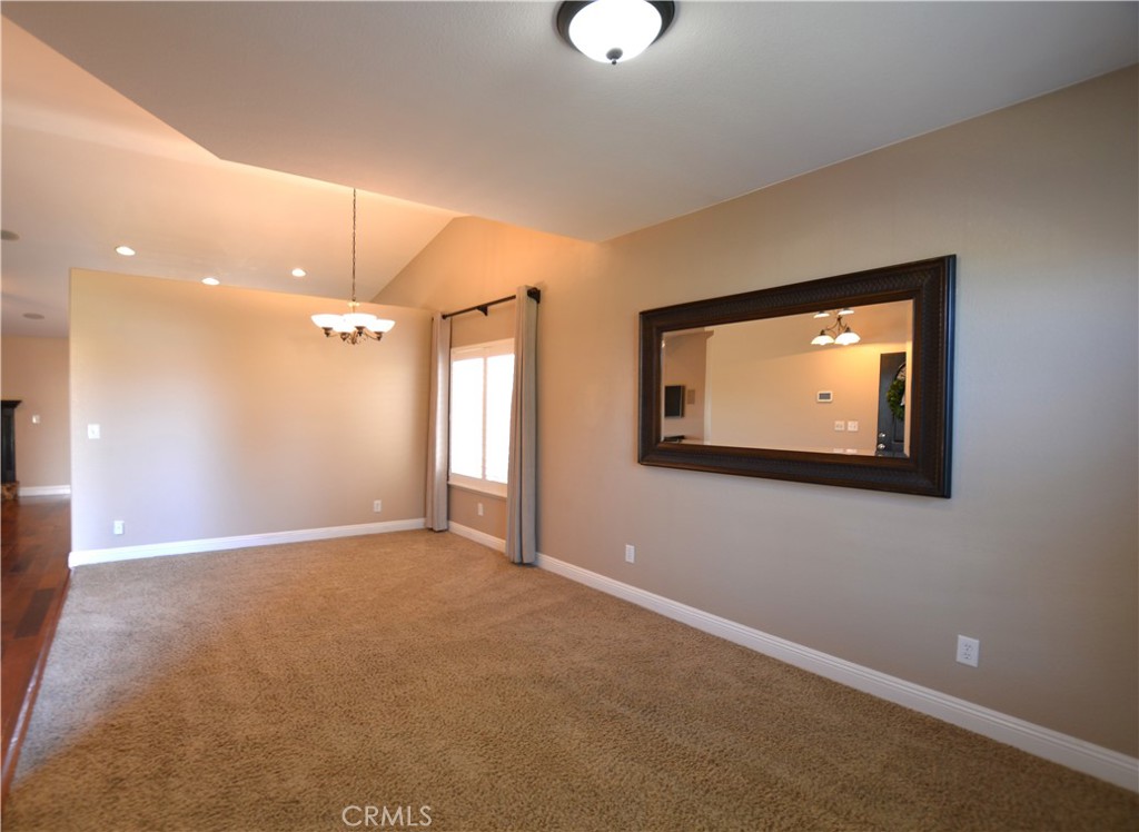 384 E Manzanita Dr, Atwater, CA 95301