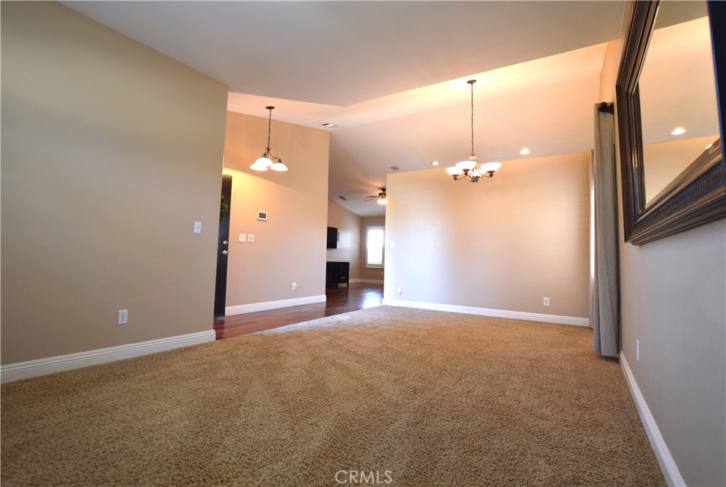 384 E Manzanita Dr, Atwater, CA 95301
