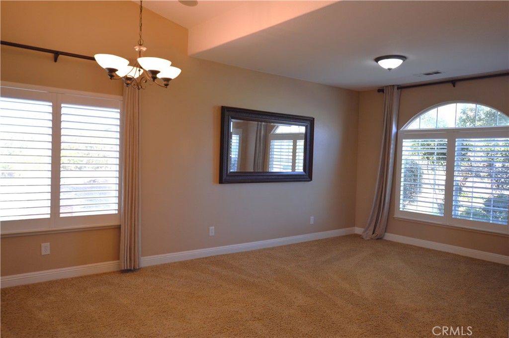 384 E Manzanita Dr, Atwater, CA 95301