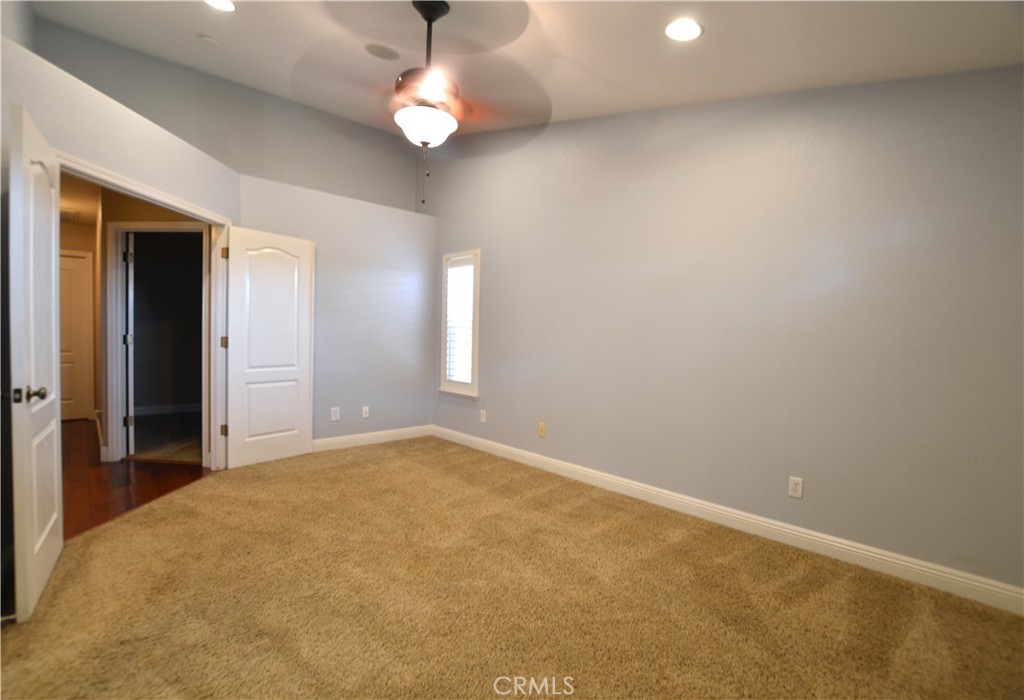 384 E Manzanita Dr, Atwater, CA 95301