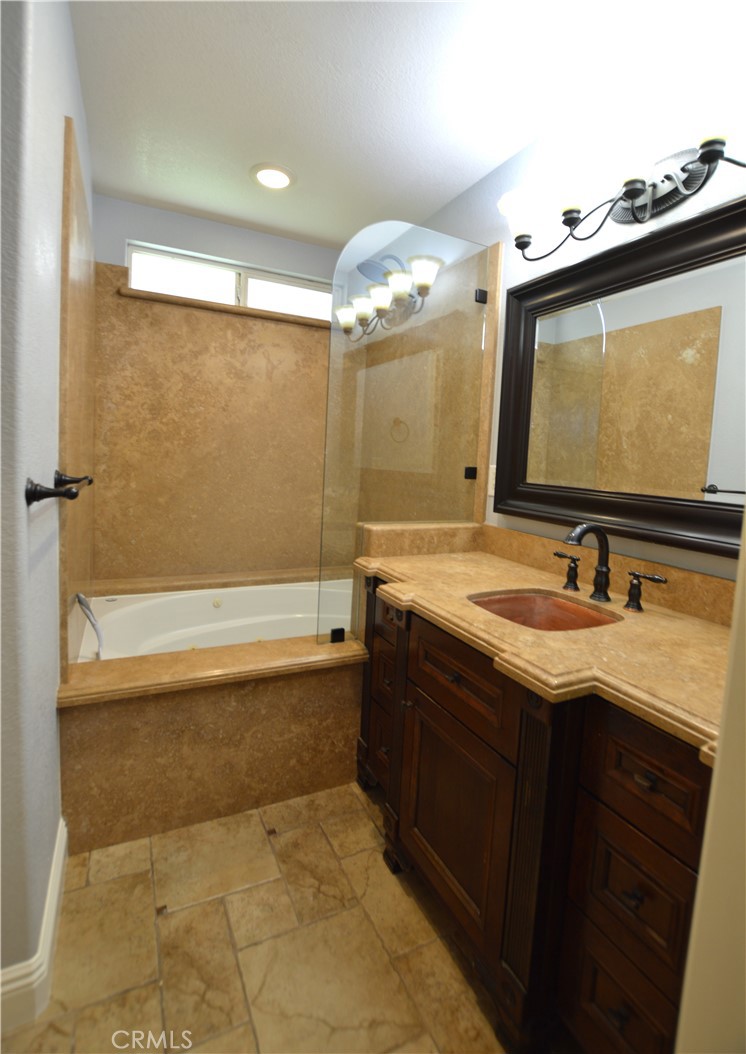 384 E Manzanita Dr, Atwater, CA 95301