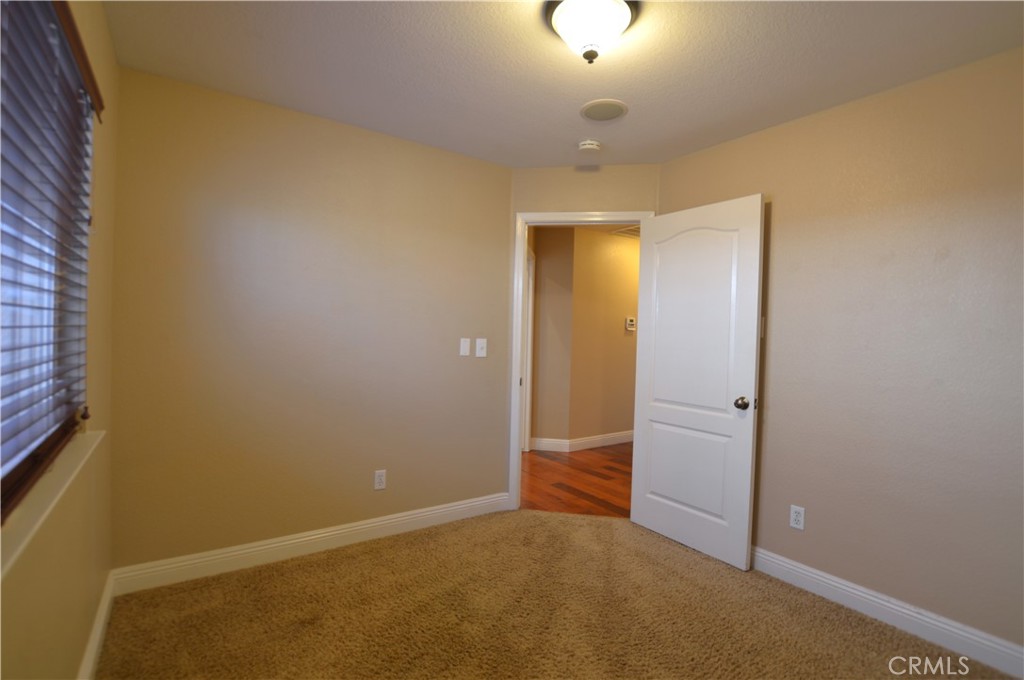384 E Manzanita Dr, Atwater, CA 95301
