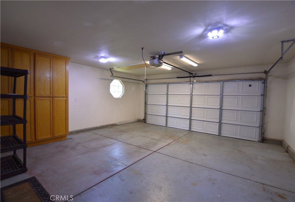 384 E Manzanita Dr, Atwater, CA 95301
