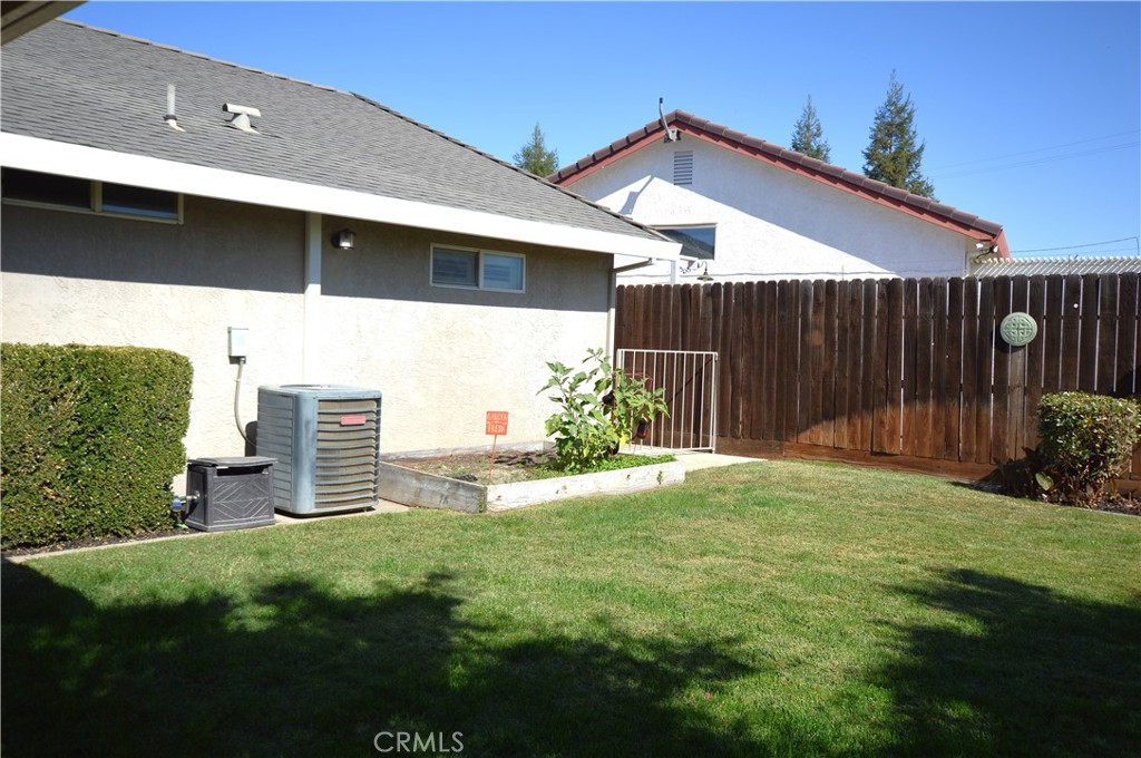 384 E Manzanita Dr, Atwater, CA 95301