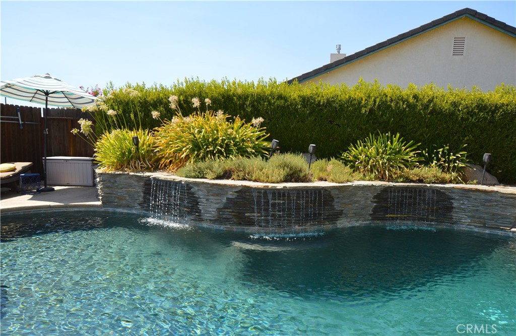 384 E Manzanita Dr, Atwater, CA 95301