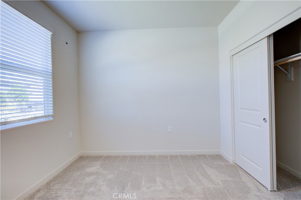 4721 Athena Dr, Merced, CA 95348