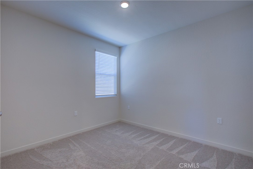4721 Athena Dr, Merced, CA 95348