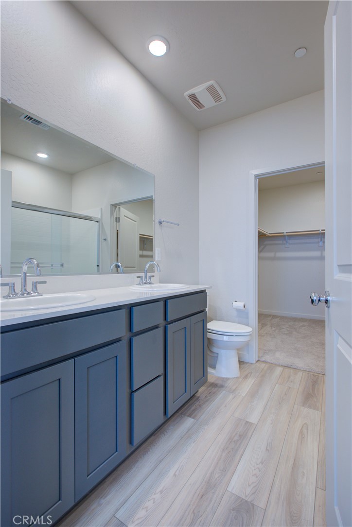 4721 Athena Dr, Merced, CA 95348