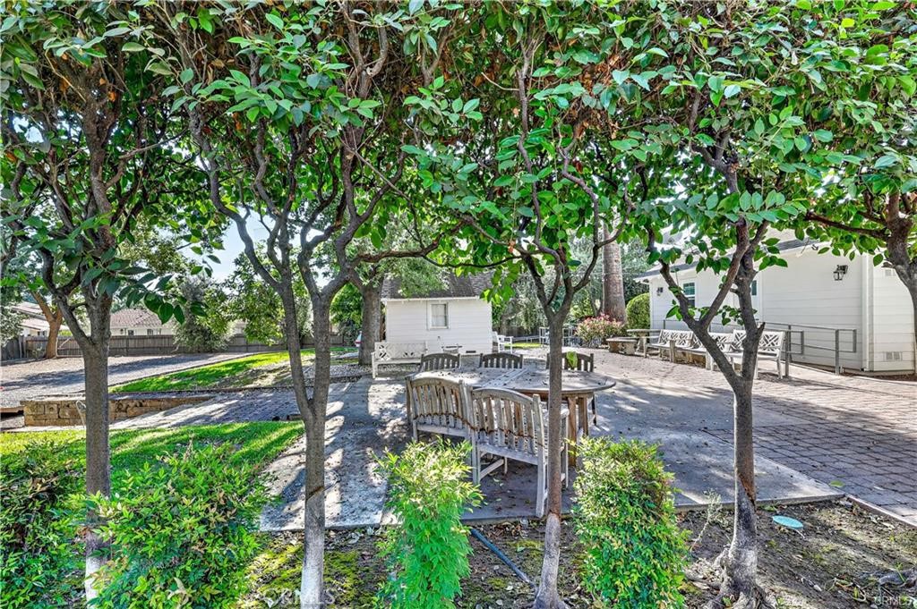575 Bear Creek Dr, Merced, CA 95348