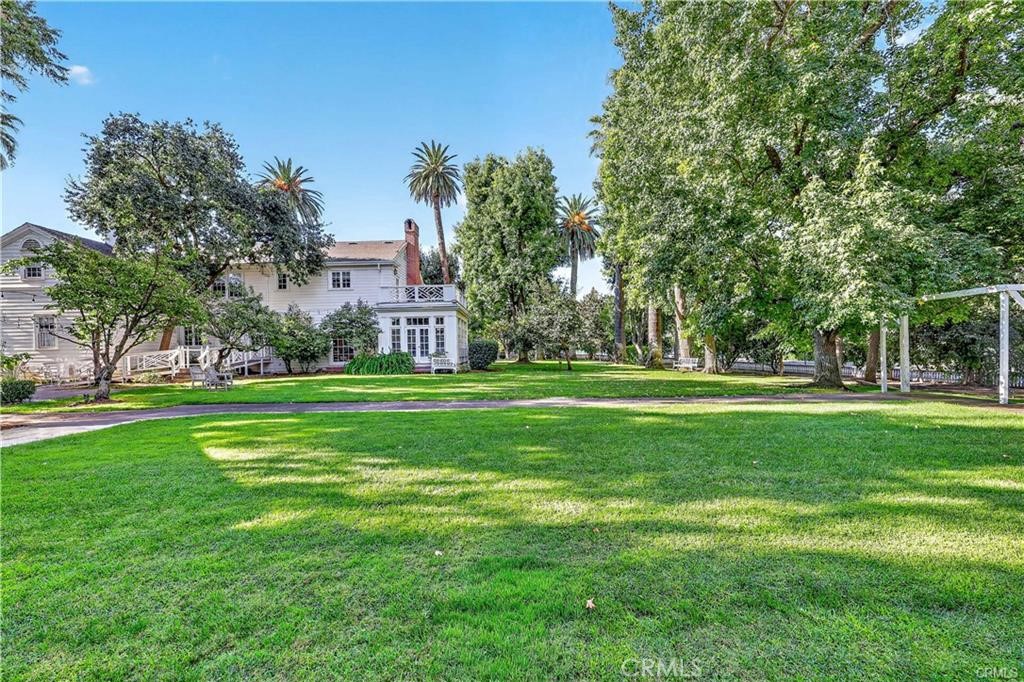 575 Bear Creek Dr, Merced, CA 95348