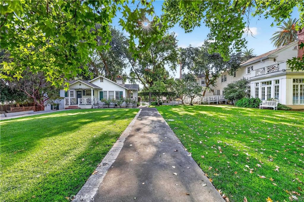 575 Bear Creek Dr, Merced, CA 95348