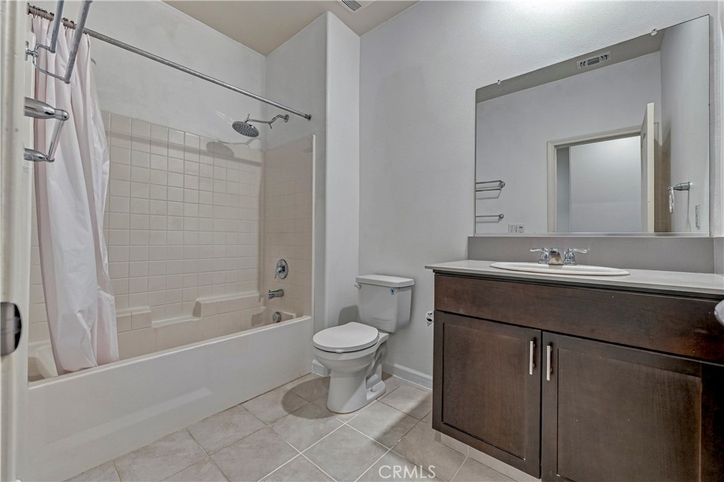 638 Phelps Dr, Merced, CA 95348