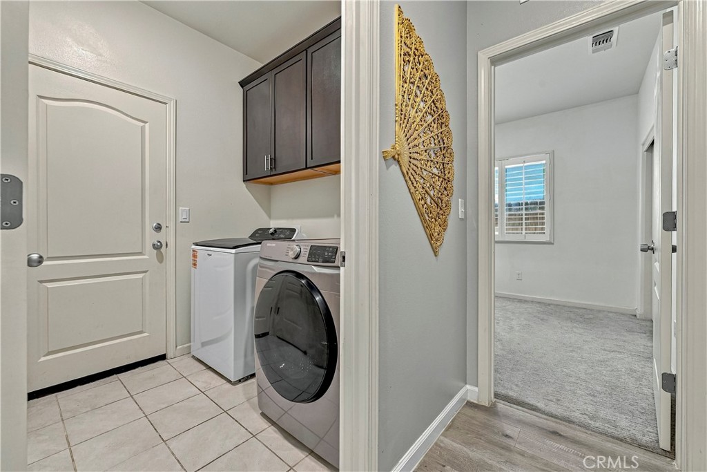 638 Phelps Dr, Merced, CA 95348