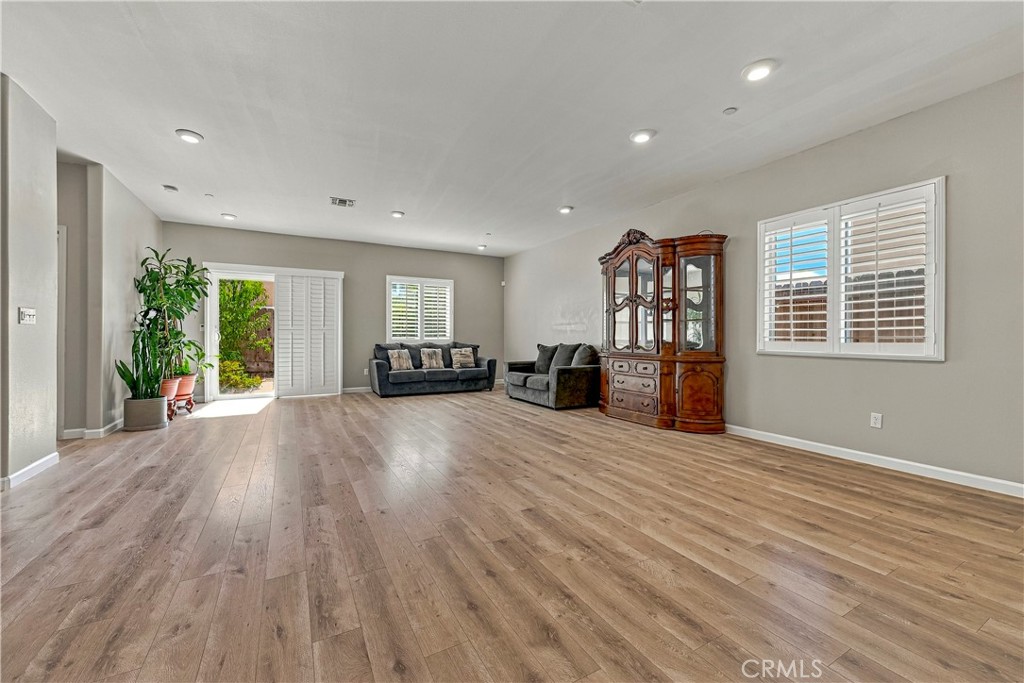 638 Phelps Dr, Merced, CA 95348